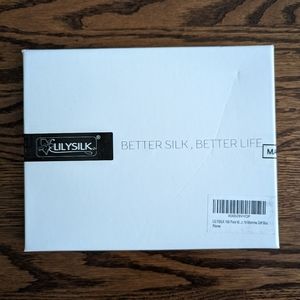 New in box - lilysilk silk pillowcase